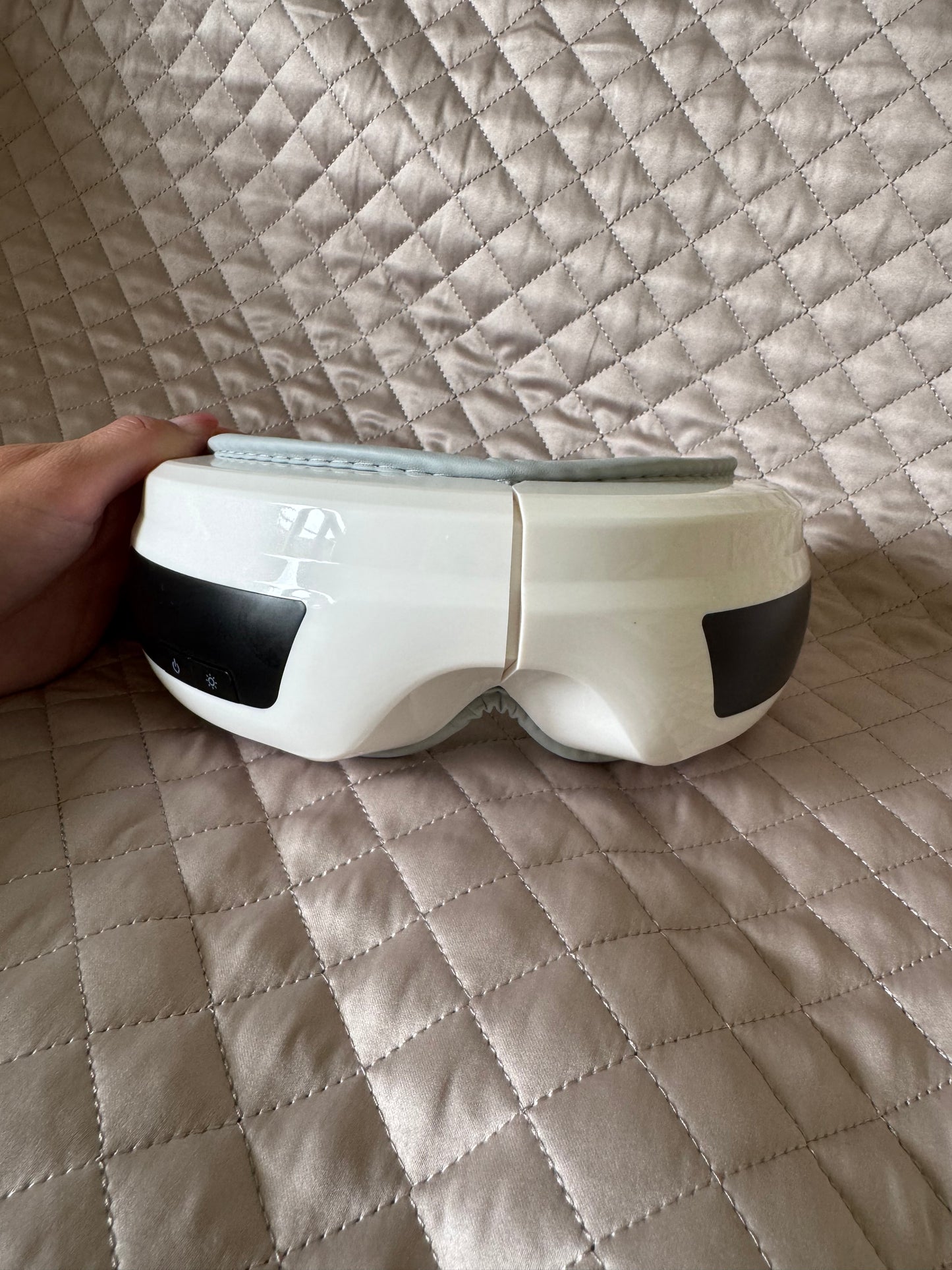 Draadloos Oogmassageapparaat voor Ontspanning en Migraineverlichting